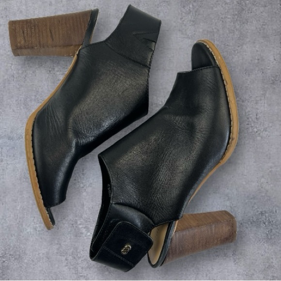 Cole Haan Wrey Black Leather Booties Block Heel Peep Toe Women’s Sz: 9B - Picture 7 of 12